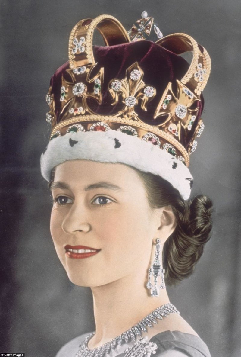 Новый фильм BBC: Елизавета II вспоминает церемонию своей коронации в 1953 году