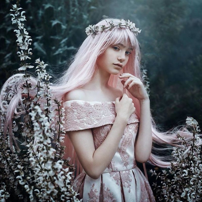 Потрясающие работы фотохудожницы, превращающей девушек в сказочных принцесс