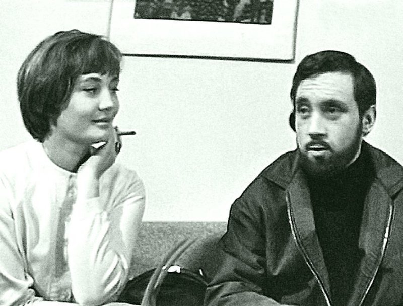 Лариса Лужина и Владимир Высоцкий во время съёмки фильма «Вертикаль», 1966 год