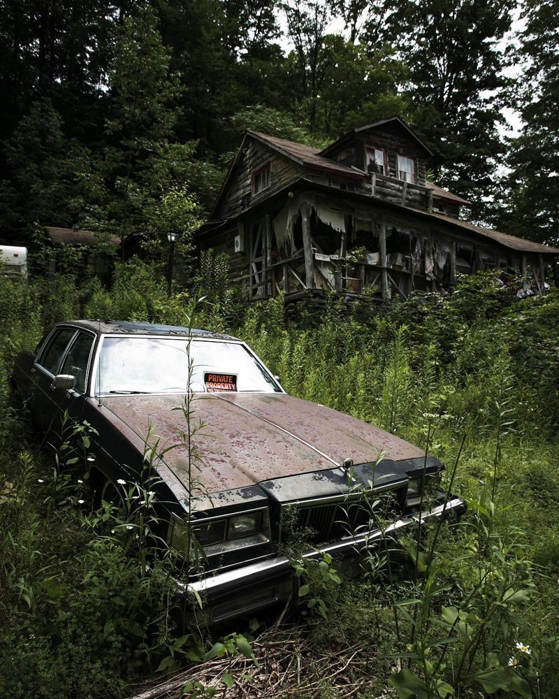 Американка фотографирует заброшенные места во всех уголках США