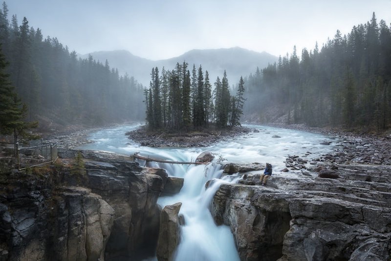 Водопады Санвапта, парк Айсфилдз, Канада