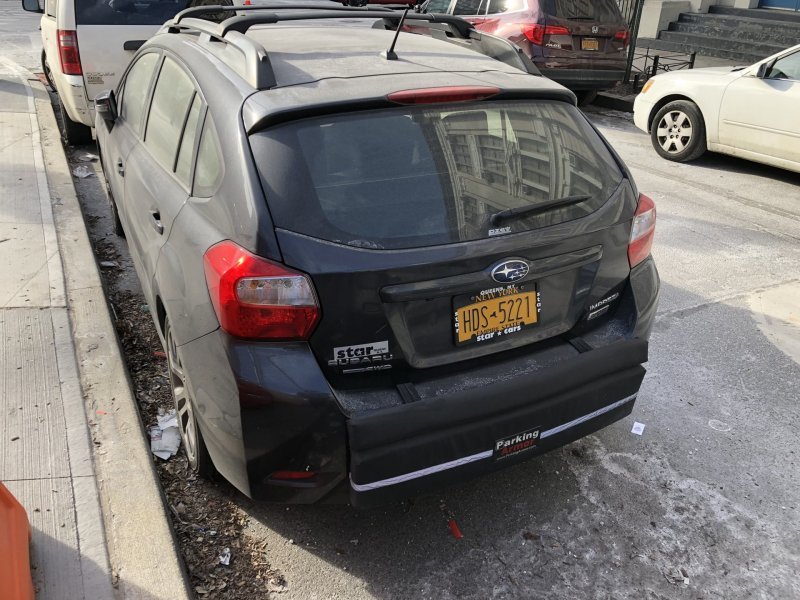 Как защищают авто от контактной парковки в Нью-Йорке