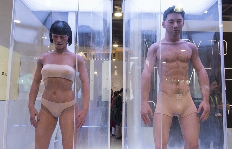 Телеканал напугал посетителей выставки безжизненными телами в мешках