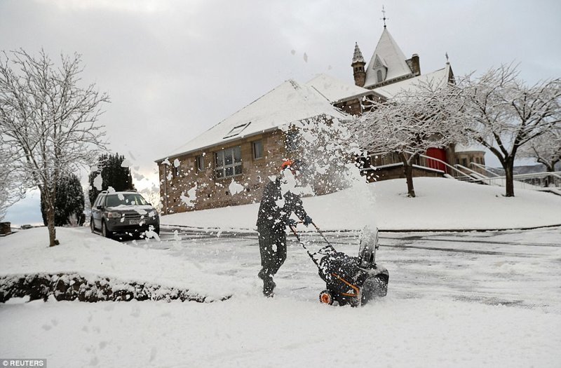 Снежный шторм "Фионн" накрыл Великобританию