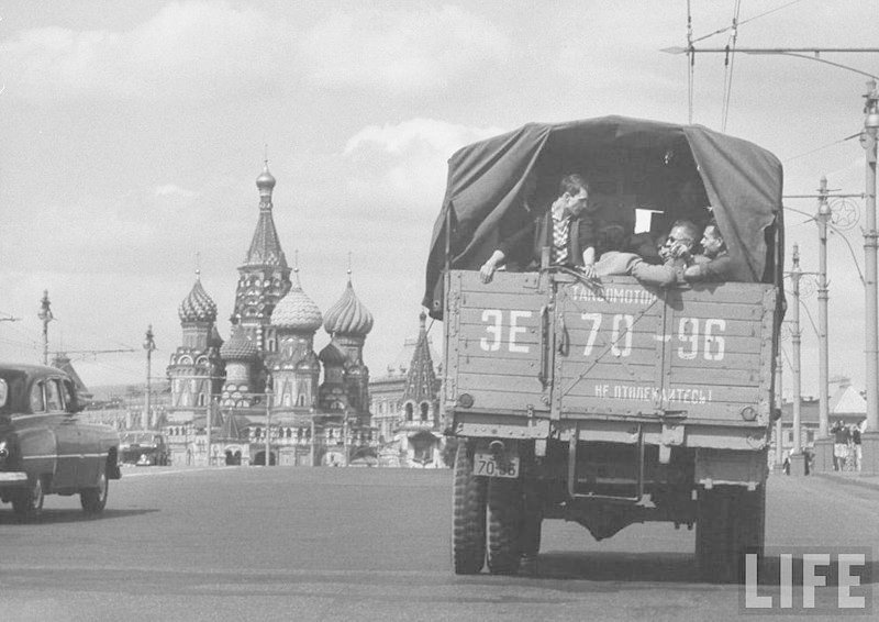 Политические коментарии соцсетей - 373
