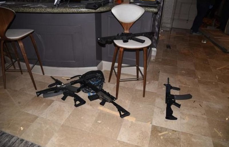 Полиция показала арсенал лас-вегасского стрелка