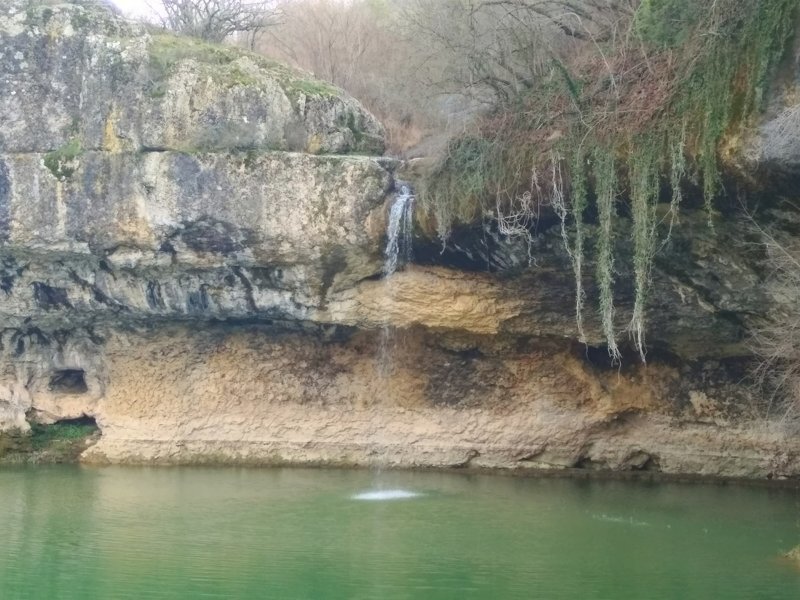 Водопад Мердвен-Тубю и грот Коба-Чаир