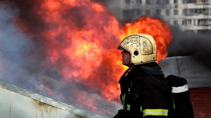 Москвич, спасший детей из горящей квартиры, заметил пожар, когда проезжал мимо на автобусе