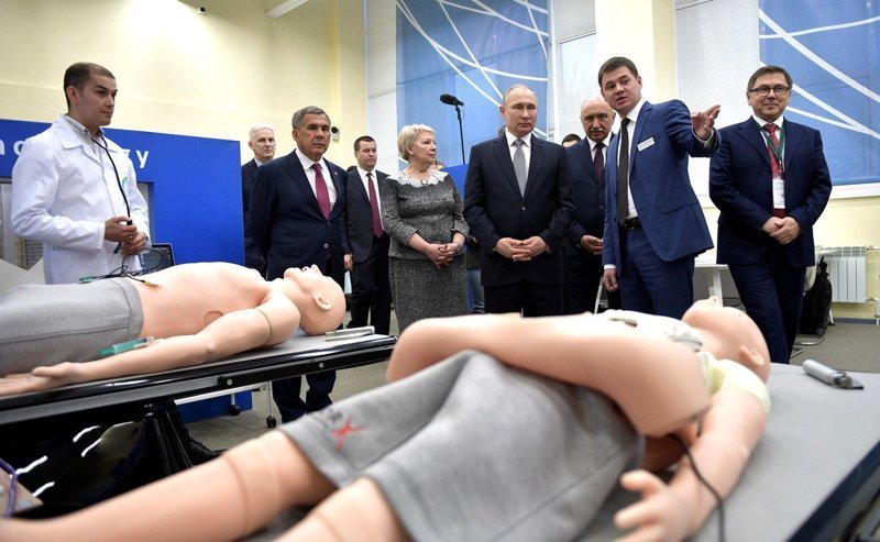 Путину в этом учебном центре показали и других «пациентов»