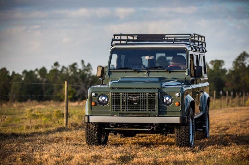 Американское тюнеры построили особый Land Rover
