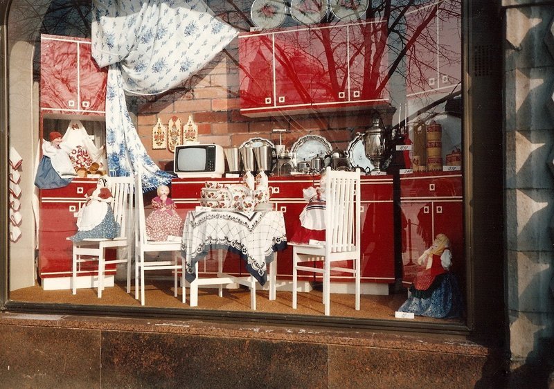 Москва. Витрина, 1985 год