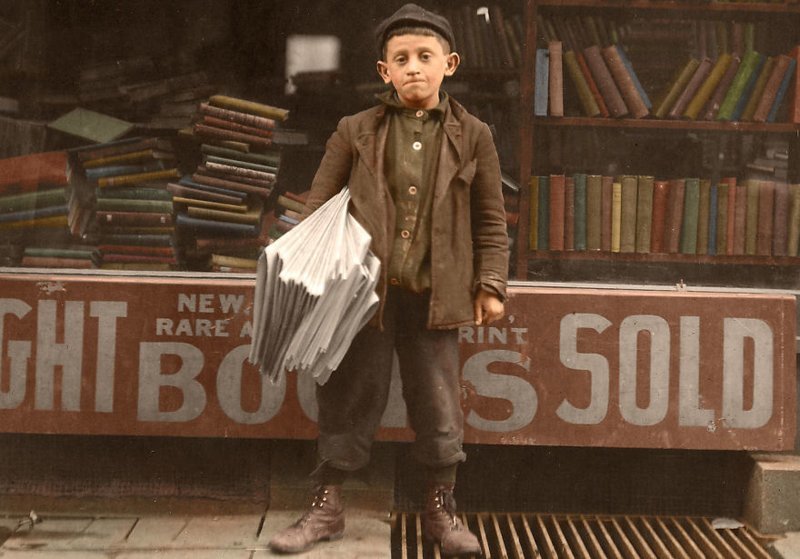 12-летний Химэн Альперт, продавец газет в Нью-Хэйвене, Коннектикут, март 1909г. Химэн работает на этой должности с 9 лет