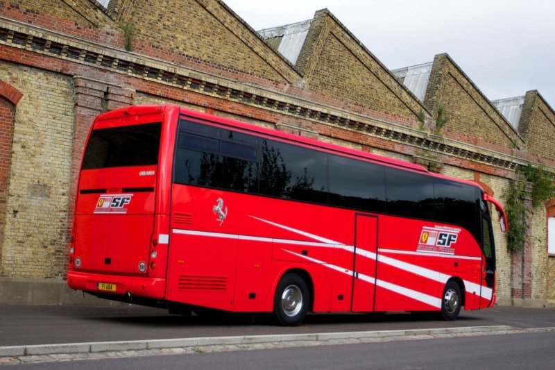 Автобус, который команда Scuderia Ferrari использовала в 2000-х, уйдет с молотка