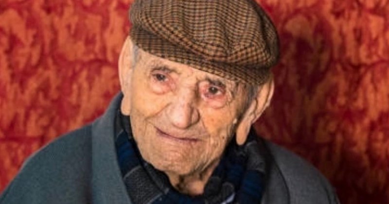 Умер старейший мужчина в мире