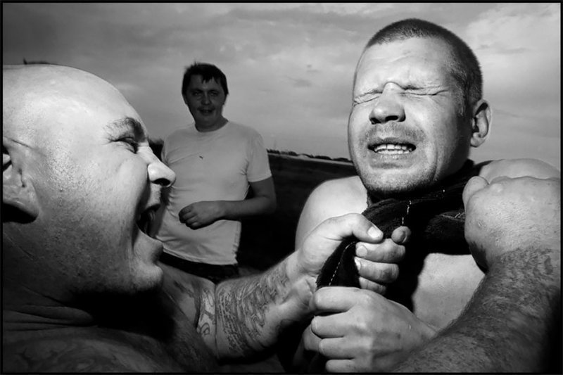 Жизнь "русских гангстеров" в глубинке глазами американского фотографа