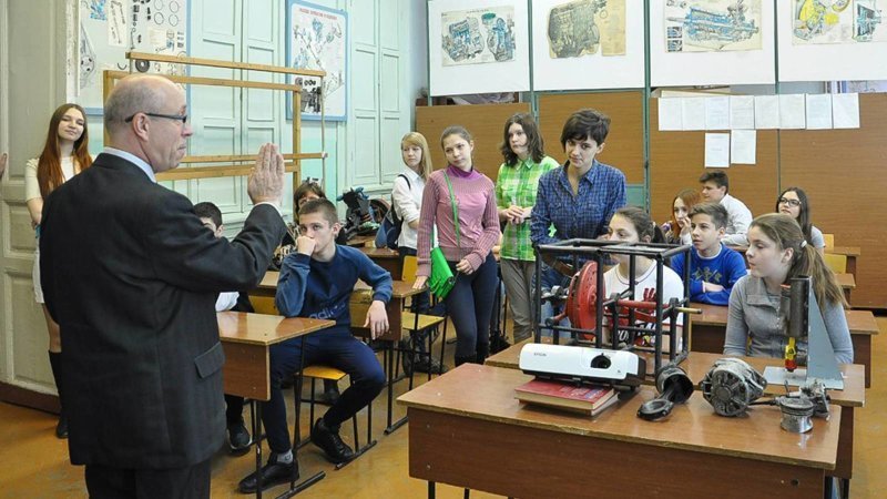 Донской учитель, написавший Медведеву о низких зарплатах, уволен