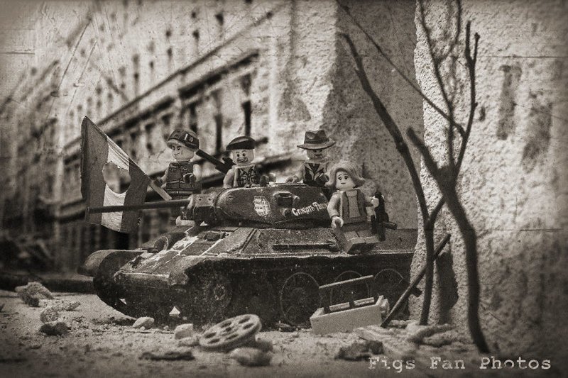 Свобода! Венгерские борцы за свободу захватили советский танк