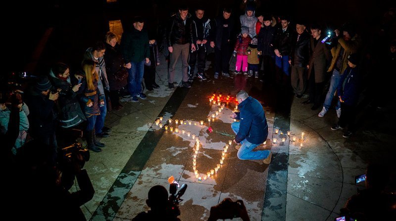 В Севастополе прошла акция в память о летчике Романе Филипове