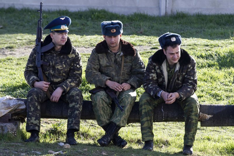 Имитация деятельности: Кабмин Украины предложил новое воинское приветствие – «Слава Украине»
