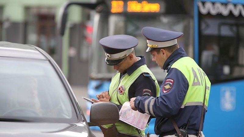 Полицейским запретили задерживать на дорогах пьяных судей