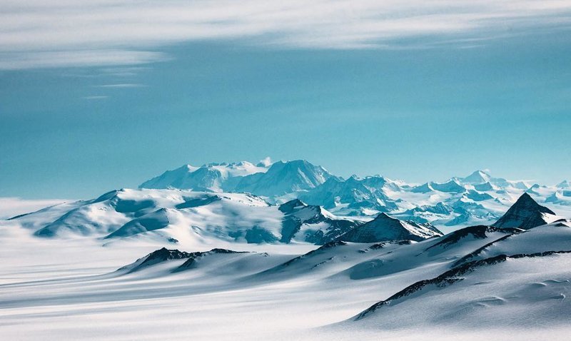 На фото массив Винсент - самая высокая точка Антарктиды