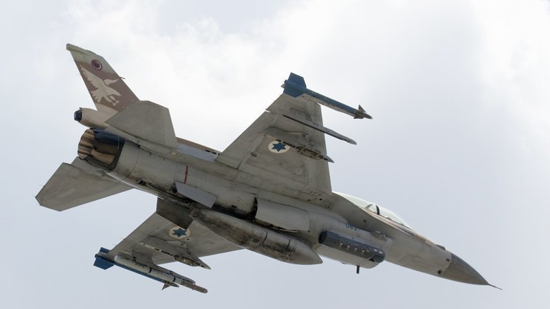 Израиль сбил иранский беспилотник и потерял свой истребитель F-16