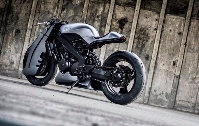 Кастомный футуристический мотоцикл Honda Bros 400 "Future Storm"