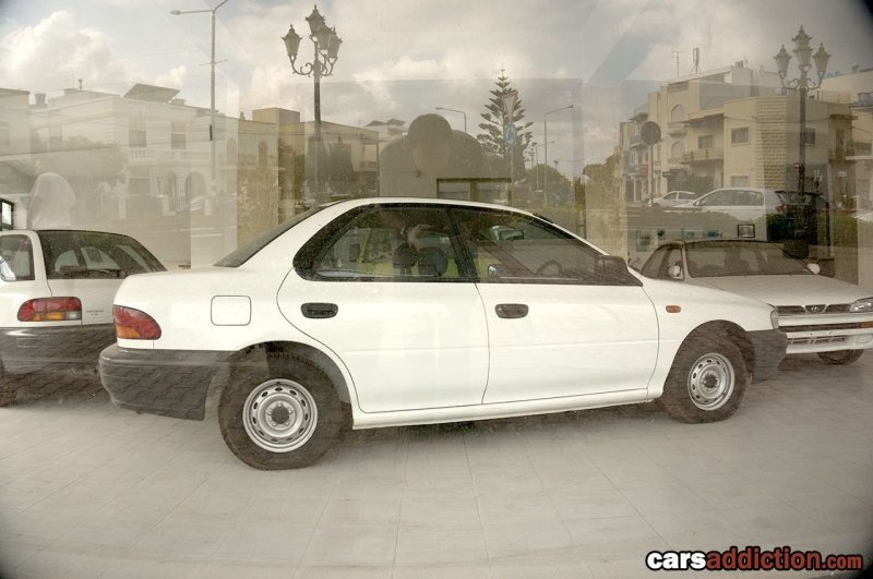 Заброшенный автосалон Subaru на Мальте