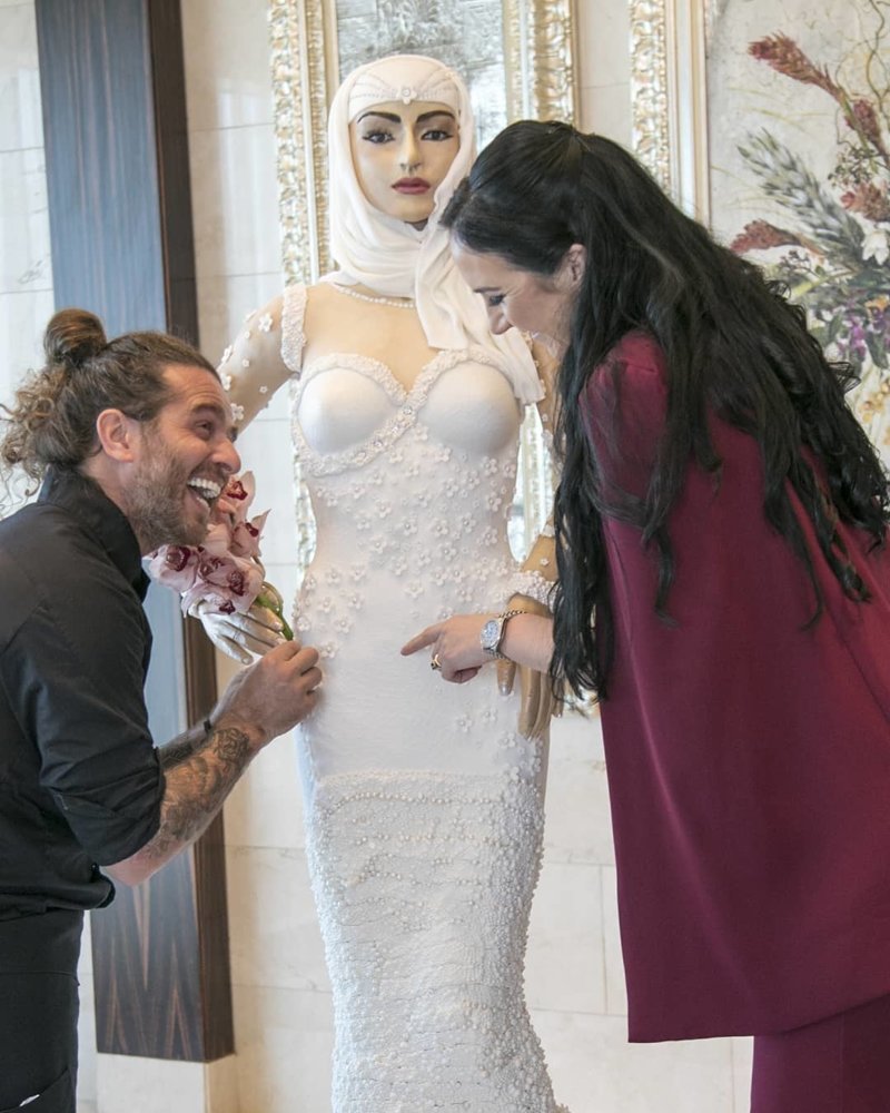 Эта «Невеста за миллион долларов» на самом деле полностью съедобный свадебный торт