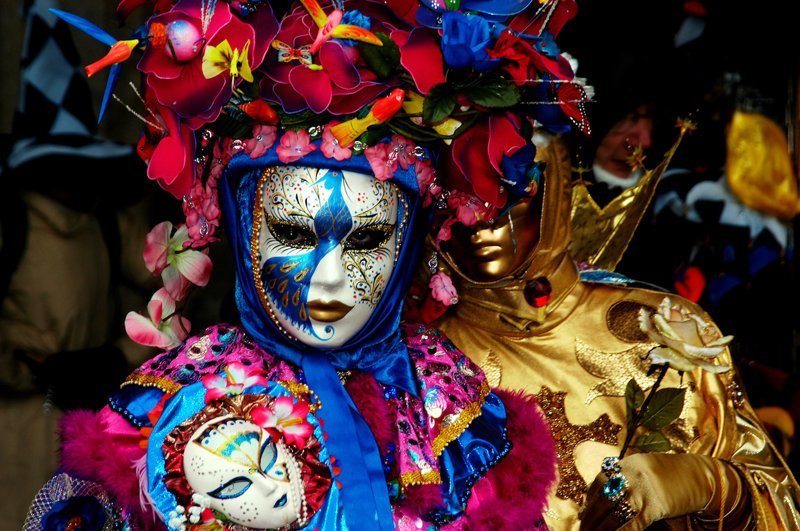 Карнавал в Венеции: ежегодный праздник масок, лодок и кутежа