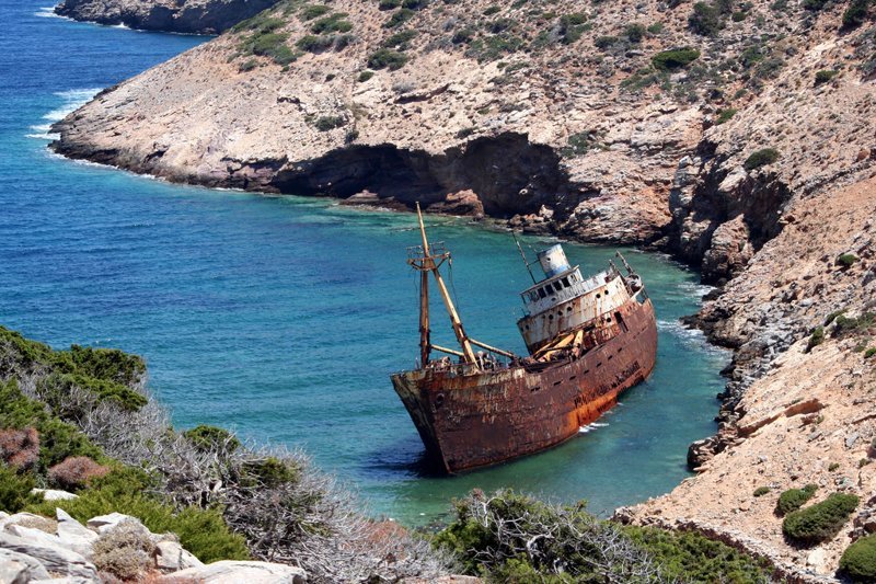 Olympic был коммерческим кораблем, который был выброшен на берег недалеко от города Катапола на острове Аморгос в Греции, по-видимому пиратами, в 1979 году следуя из Кипра мимо Греции