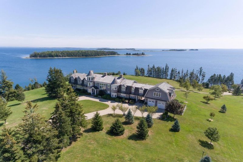Каулбек — остров с особняком в Канаде, который может стать вашим за 7 миллионов долларов
