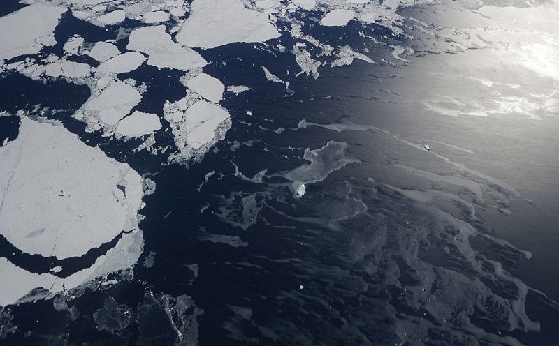 "Сердце льда" и другие красивейшие фото Арктики
