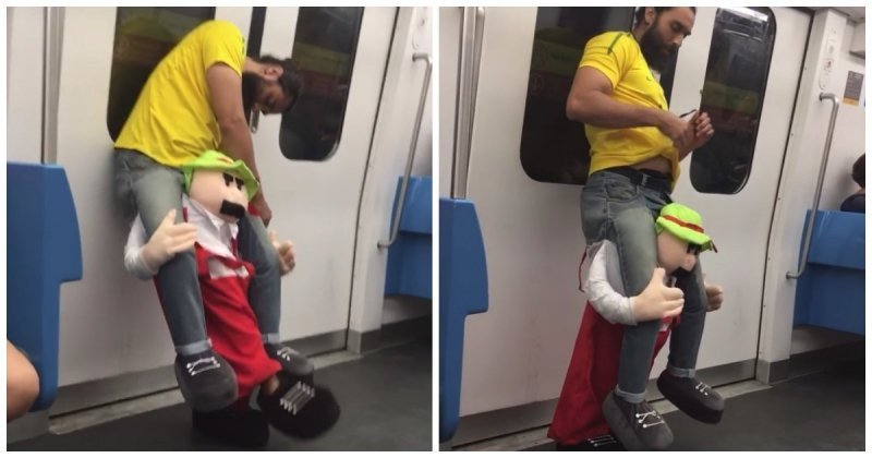 Креативный костюм пассажира бразильского метро