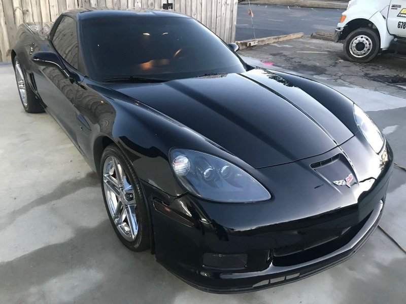 На вещевом складе нашли новый Corvette 2009 года