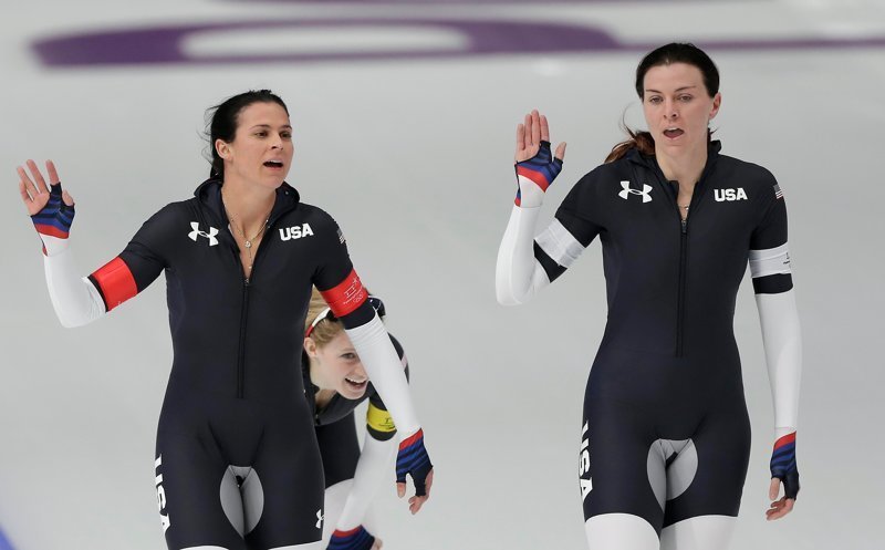 Конькобежцы США на Олимпиаде поразили всех своей формой