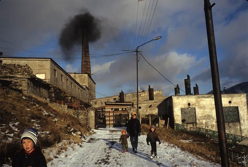 Бухта Провидения, Берингов пролив, местная электростанция, 1991 г.