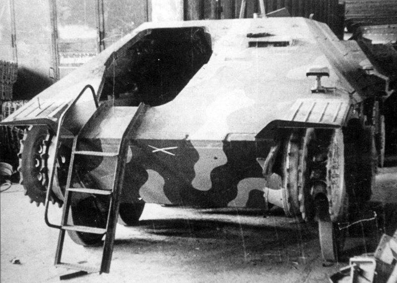 Незаконченная машина на заводе Škoda, май 1945 года