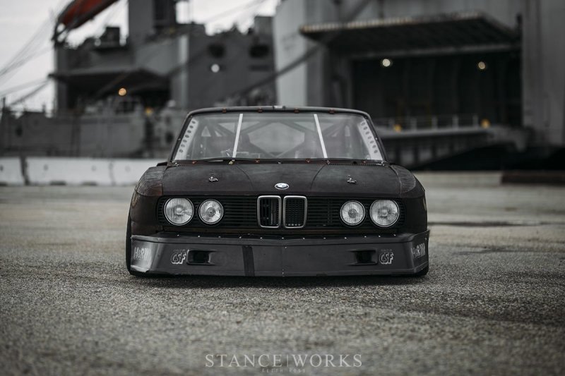 Rusty Slammington - уникальный BMW Е28