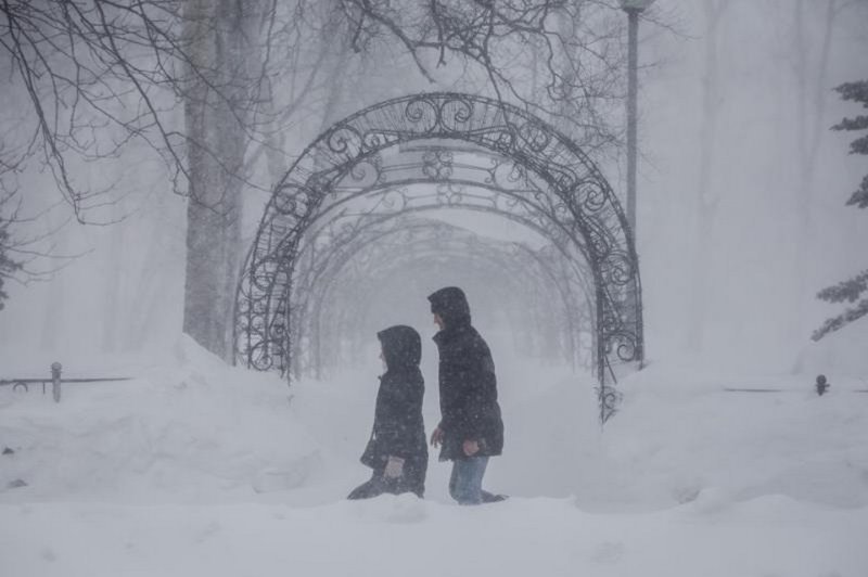 Снежный апокалипсис: стихия снова проверяет сахалинцев на прочность