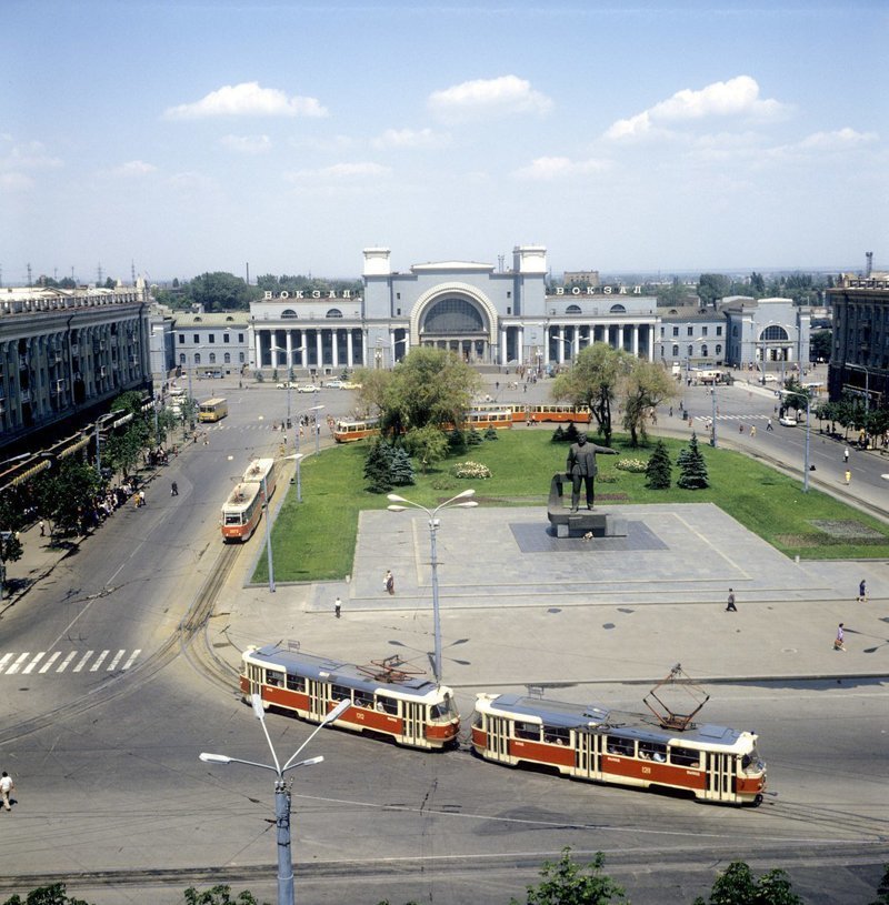 Площадь имени Петровского в Днепропетровске, 1983 год