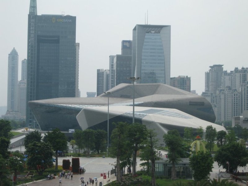  Здание Оперы в Гуанчжоу — один из самых больших театров в Китае. И стоит 200 млн. долларов