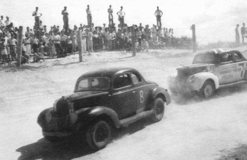 Первая гонка НАСКАР 21 февраля 1948 года