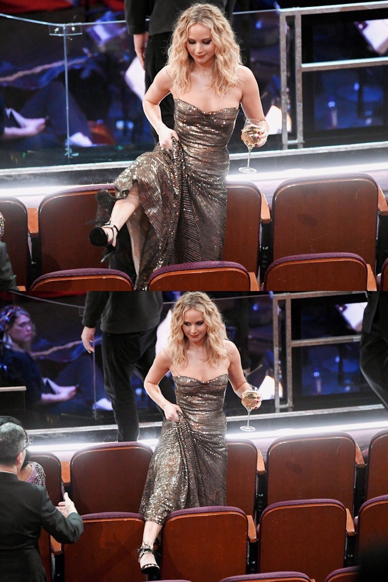 Прибухнувшая Дженнифер Лоуренс отличилась на премии "Оскар"
