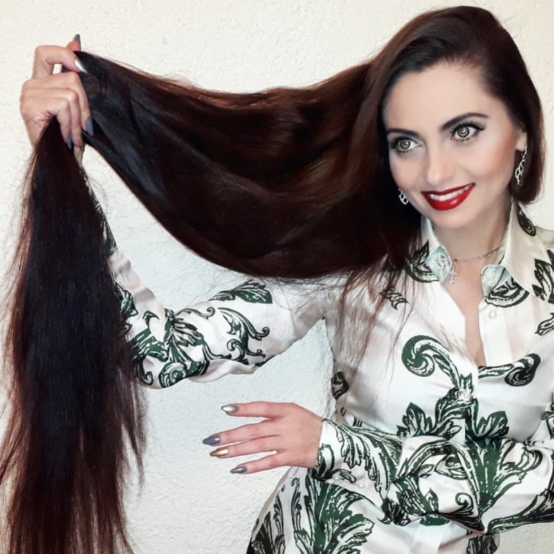 Ольга Демидова — 44-летняя «Рапунцель» с полутораметровыми волосами