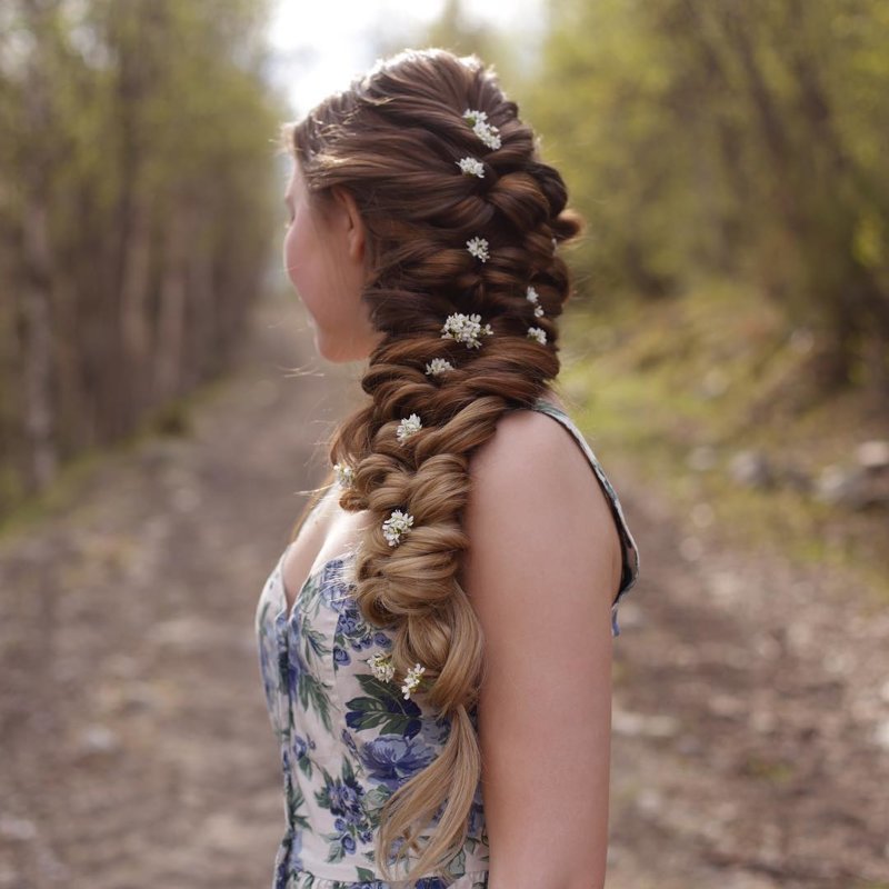 Сестрички из Норвегии плетут такие косы, что закачаешься