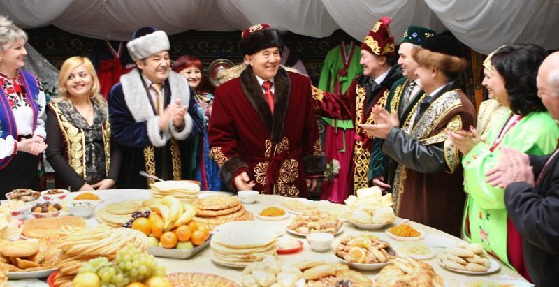 9. Назарбаев празднует Наурыз