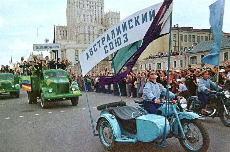 Всемирный фестиваль молодёжи 1957 года в Москве в фотографиях