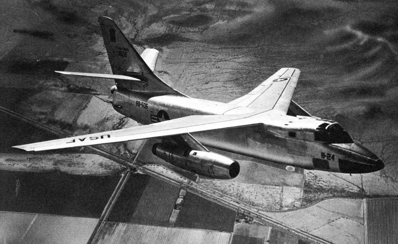 10 марта 1964 года советскими истребителями МиГ-19 в районе Магдебурга сбит самолет ВВС США