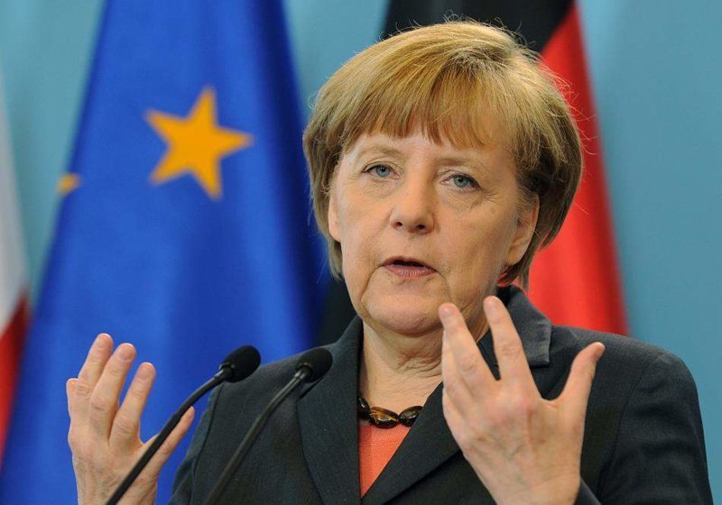 Меркель извинилась за русский мат в кулуарах Бундестага